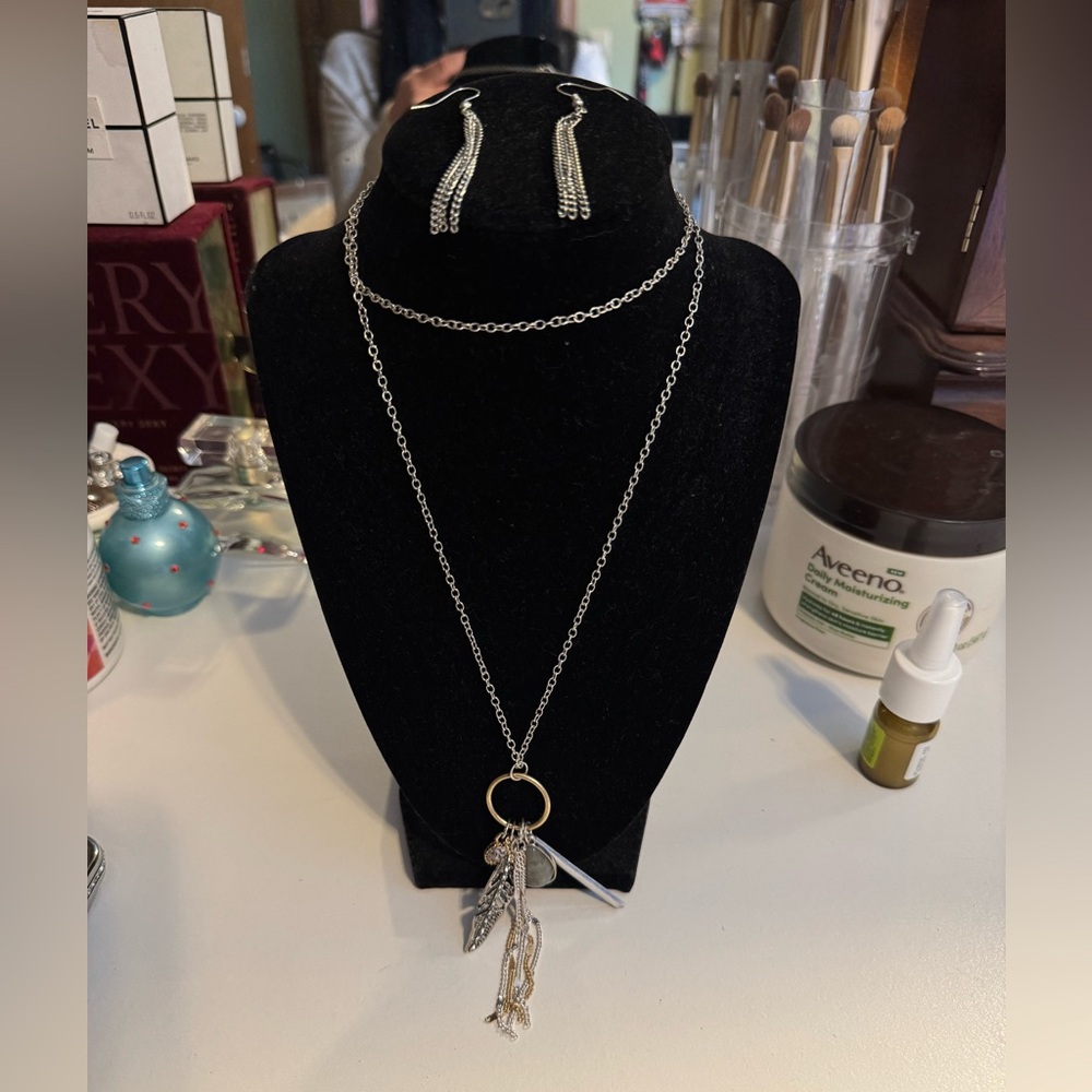 Necklace and Earrings Set